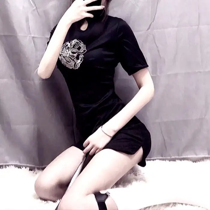 玛丽莲有深黑之眸